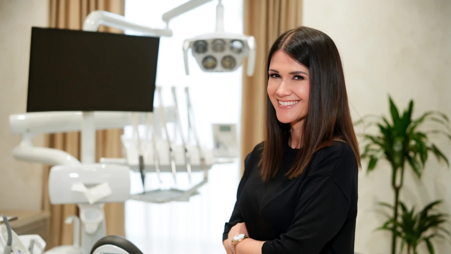 Veneers or teeth whitening: what to choose?