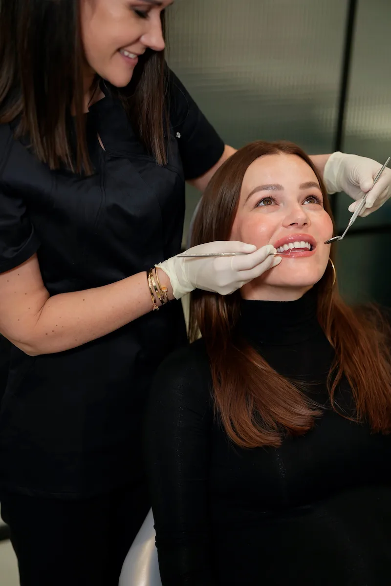 Repairing a chipped tooth with an aesthetic filling: what to expect